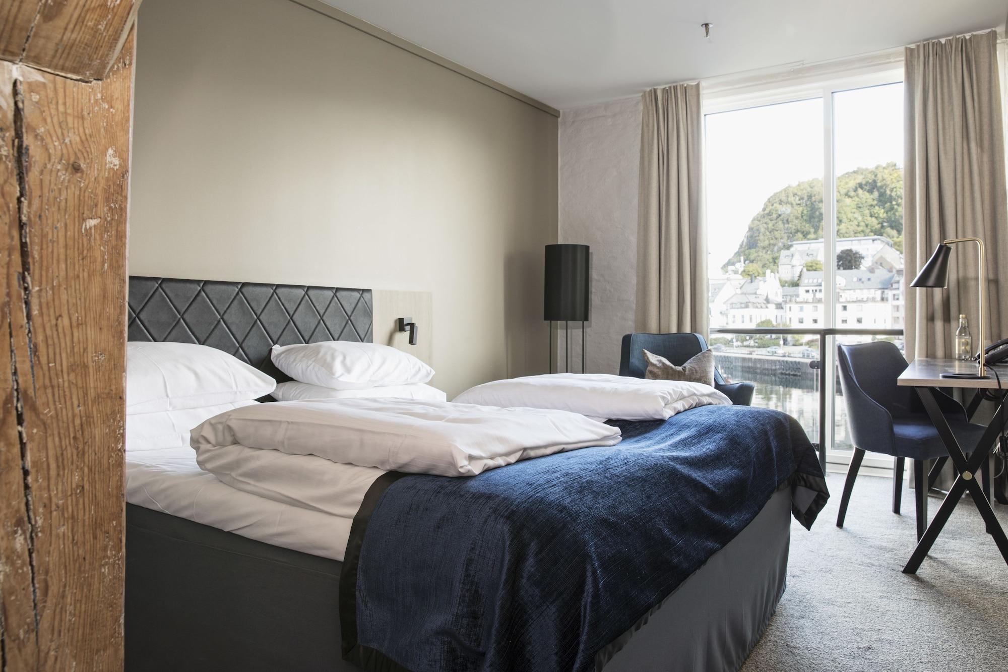 Clarion Collection Hotel Bryggen Alesund Exterior photo