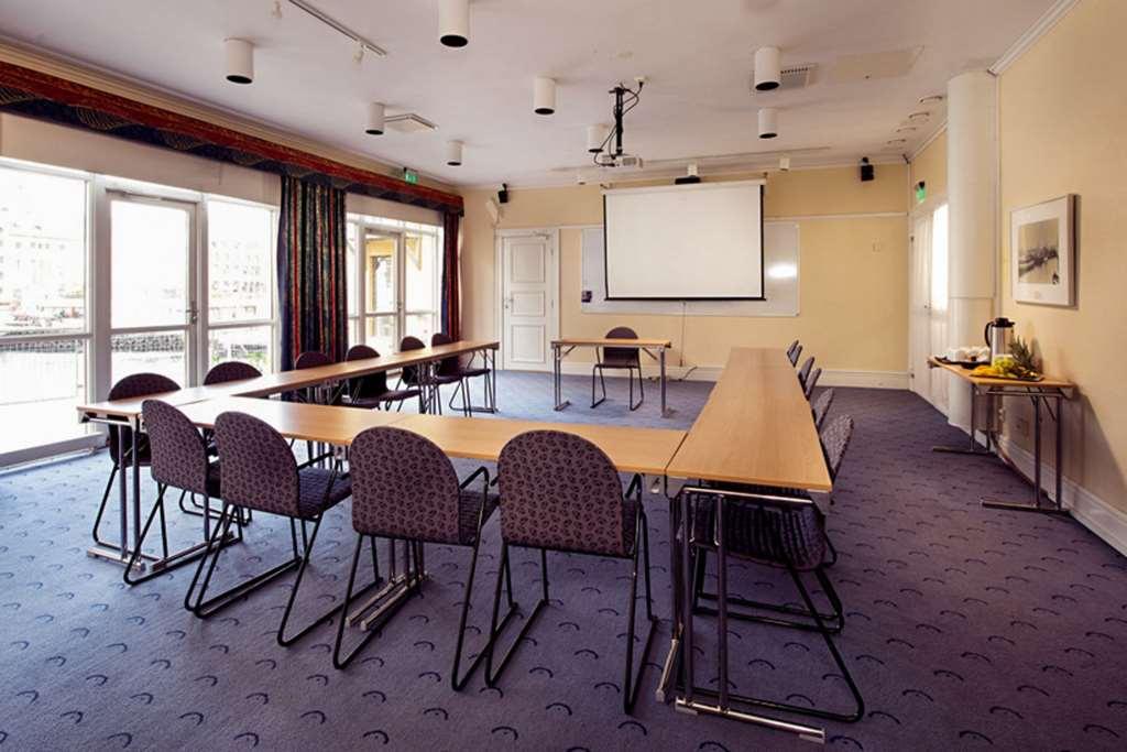 Clarion Collection Hotel Bryggen Alesund Facilities photo